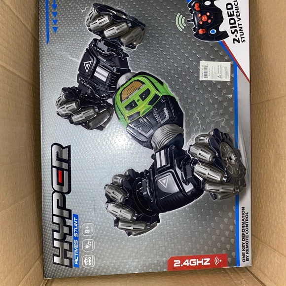 Remote control car - Picture 4 of 6